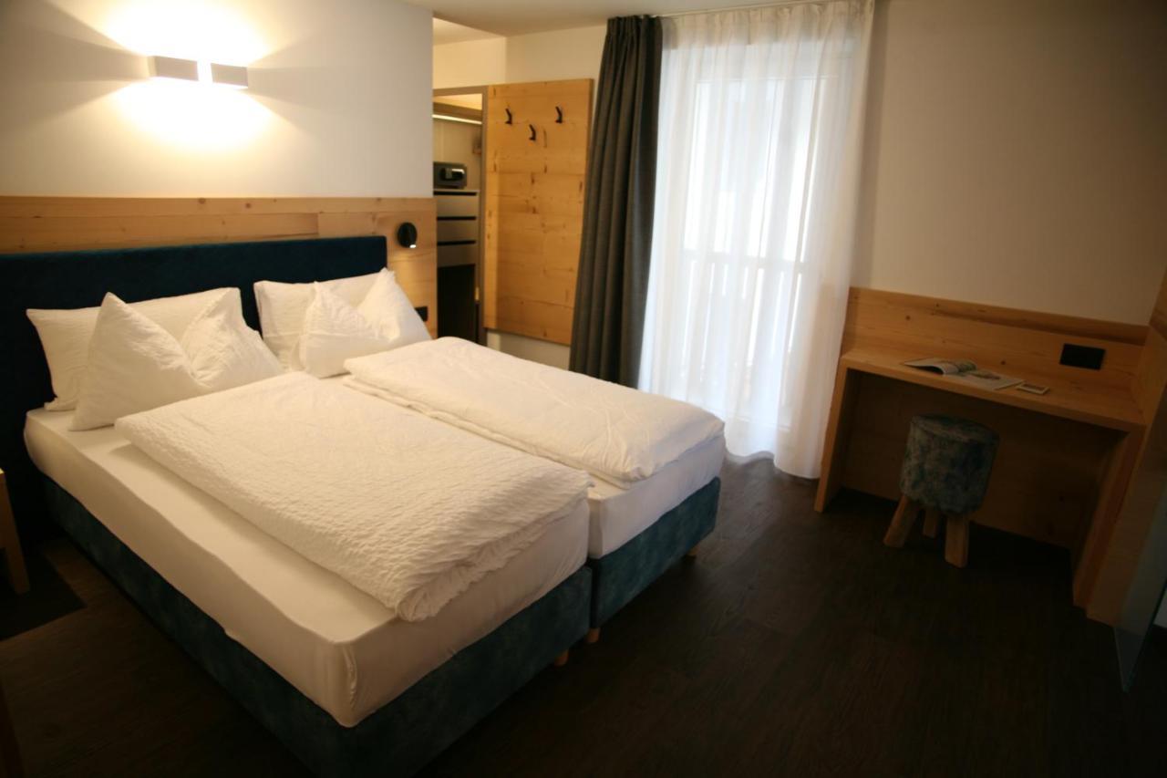 Alpen Hotel Vidi Madonna di Campiglio Exterior photo