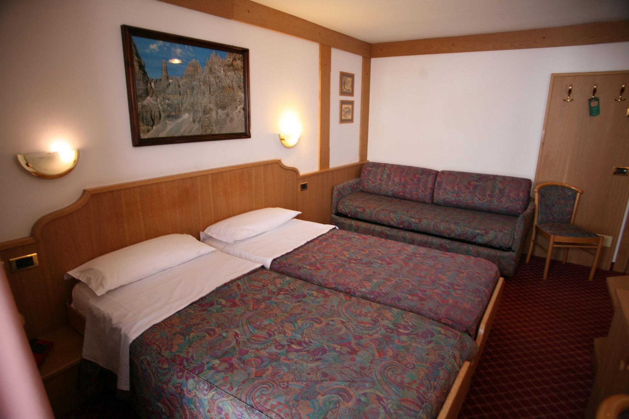 Alpen Hotel Vidi Madonna di Campiglio Exterior photo